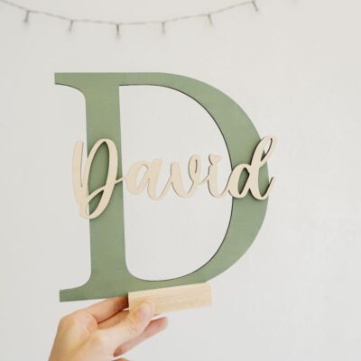 Inicial de madera con el nombre de David